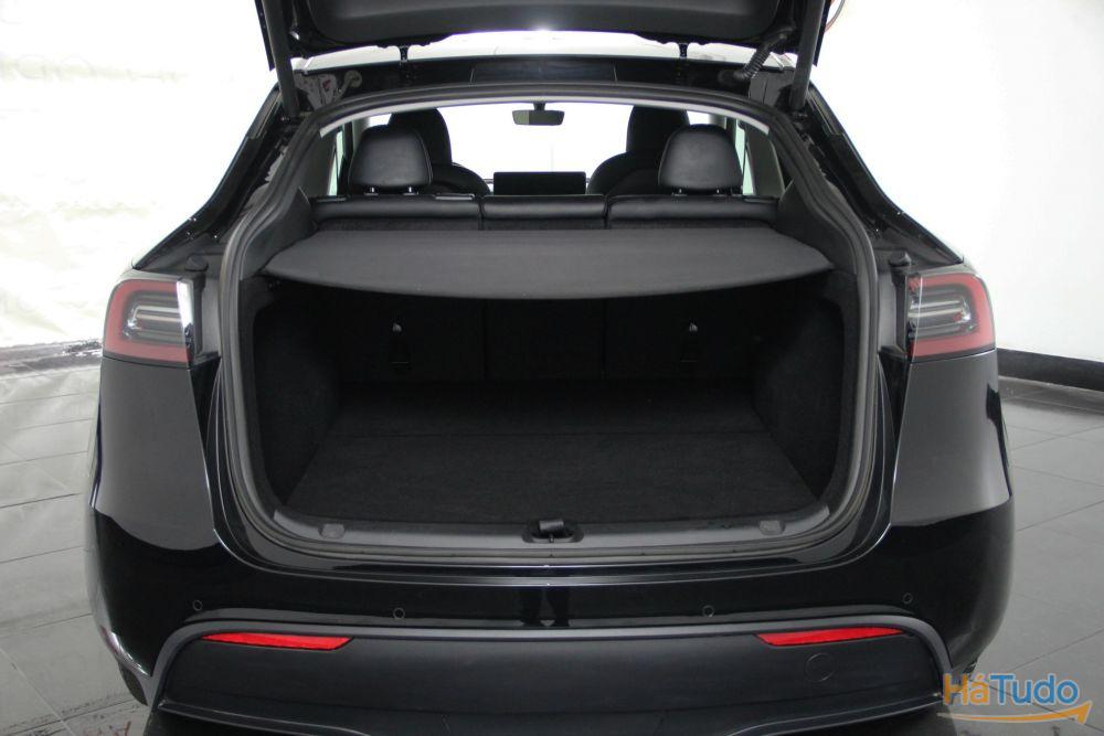 Tesla Model Y RWD Tesla Model Y RWD