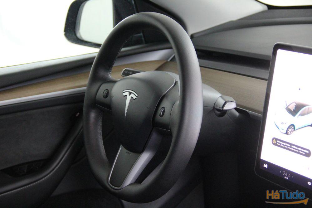 Tesla Model Y RWD Tesla Model Y RWD
