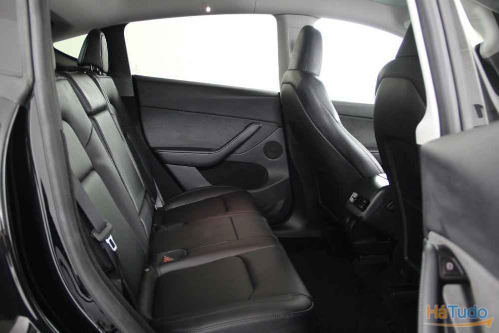 Tesla Model Y RWD Tesla Model Y RWD