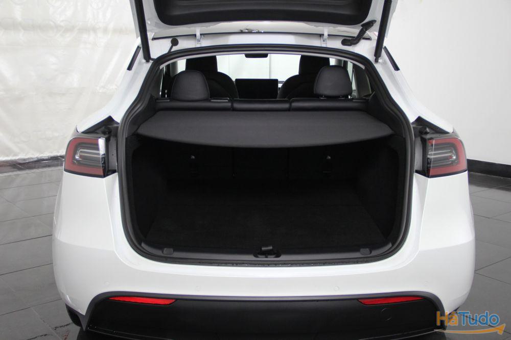Tesla Model Y RWD Tesla Model Y RWD