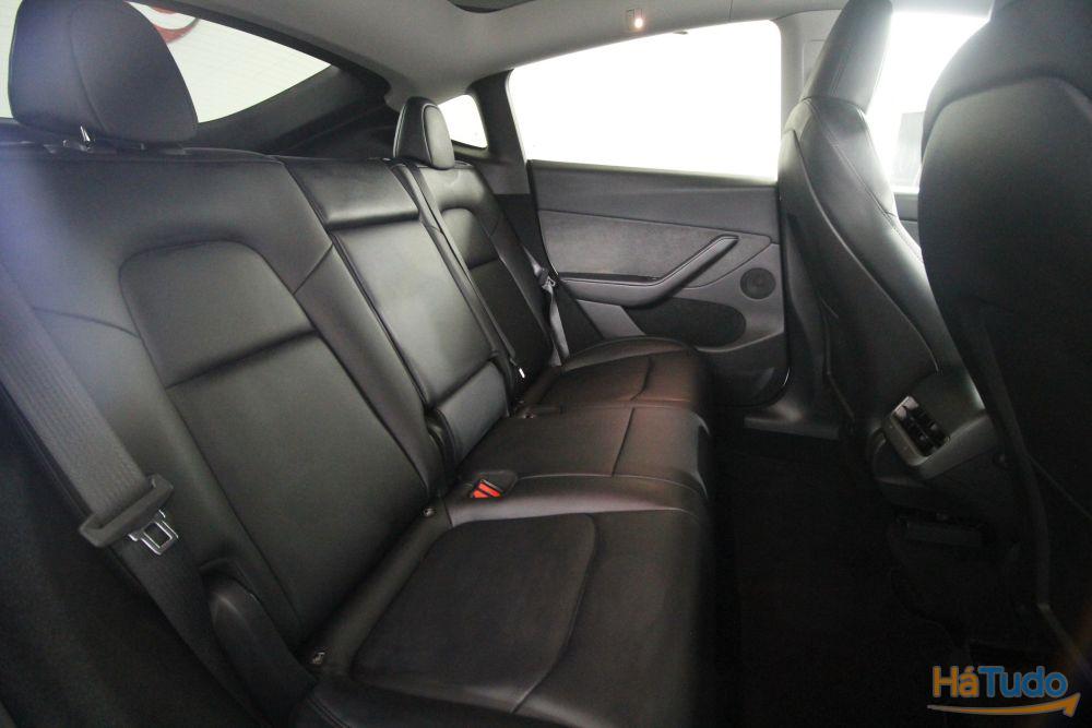 Tesla Model Y RWD Tesla Model Y RWD