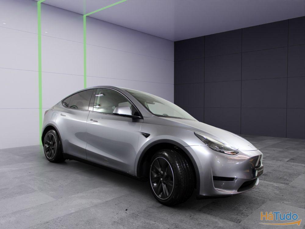 Tesla Model Y RWD Tesla Model Y RWD