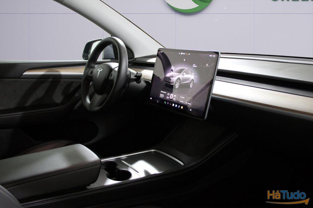 Tesla Model Y RWD Tesla Model Y RWD