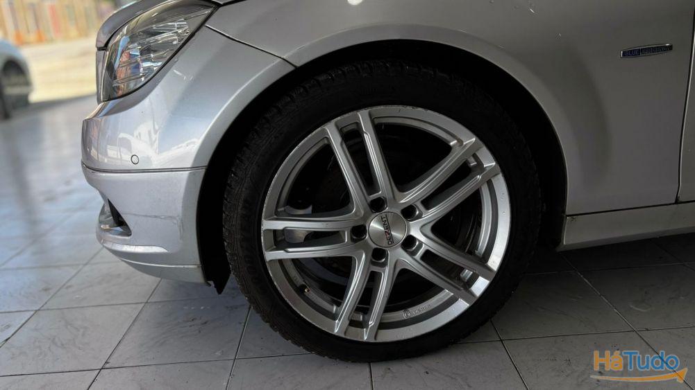 Mercedes-Benz C 220 CDI Elegance Mercedes-Benz C 220 CDI Elegance