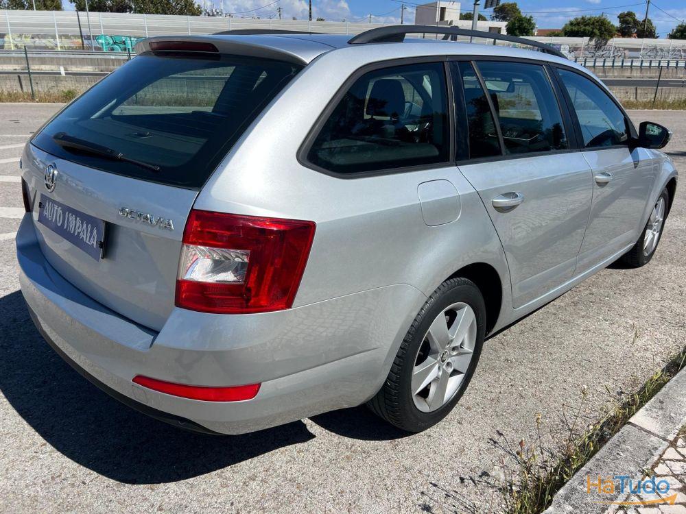 Skoda Octavia Break 1.6 TDi Ambiente DSG Skoda Octavia Break 1.6 TDi Ambiente DSG