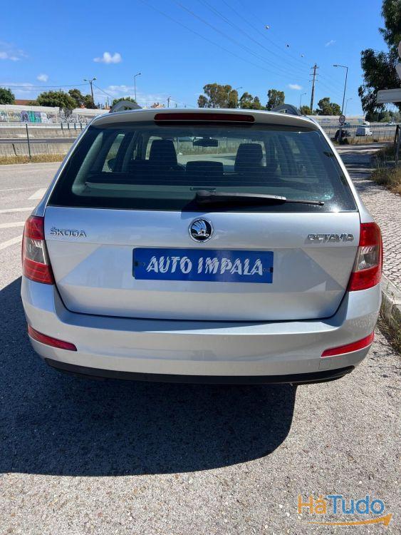 Skoda Octavia Break 1.6 TDi Ambiente DSG Skoda Octavia Break 1.6 TDi Ambiente DSG
