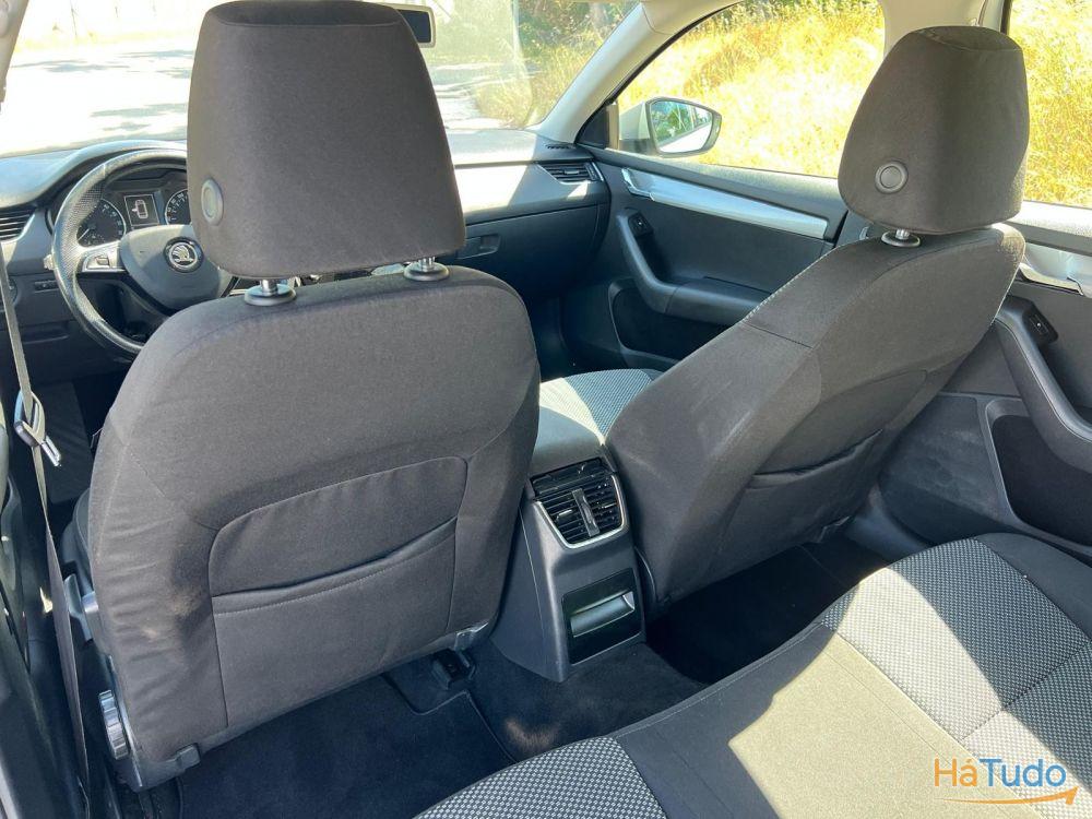 Skoda Octavia Break 1.6 TDi Ambiente DSG Skoda Octavia Break 1.6 TDi Ambiente DSG