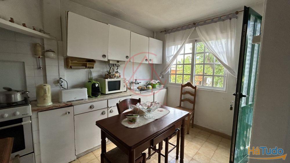 Moradia T1 + anexos ? Lote com 324 m2 Moradia T1 + anexos ? Lote com 324 m2