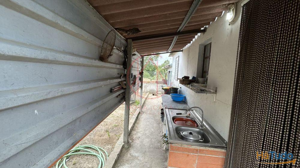 Moradia T1 + anexos ? Lote com 324 m2 Moradia T1 + anexos ? Lote com 324 m2
