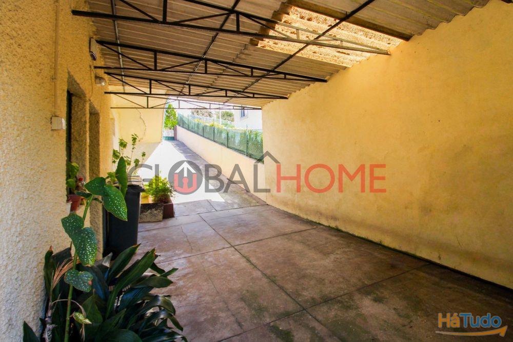 Moradia T2 com Potencial para Duas Habitações na Maia Moradia T2 com Potencial para Duas Habitações na Maia