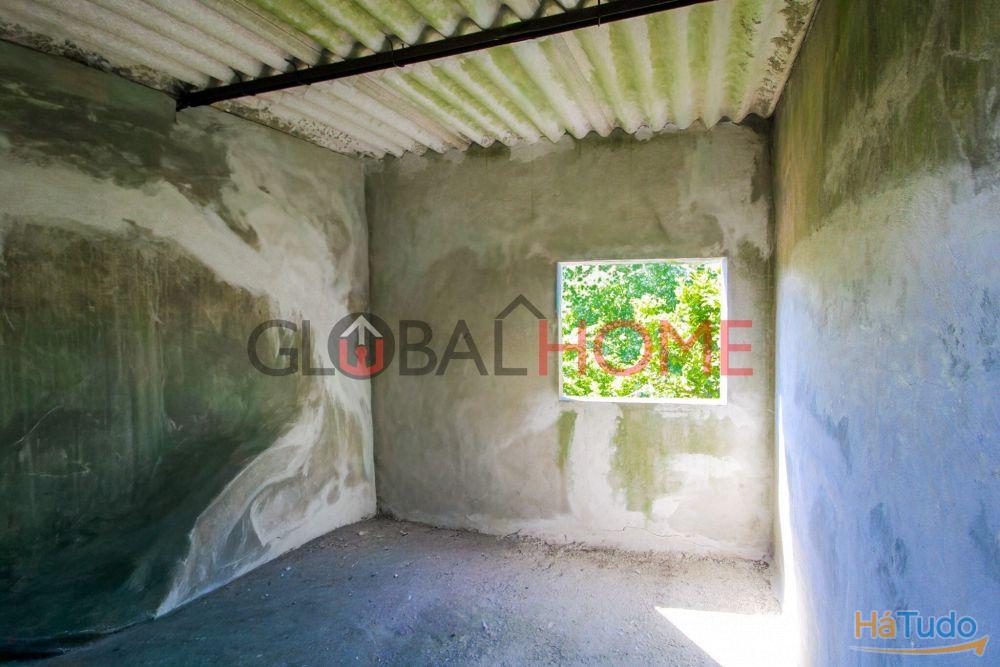Moradia T2 com Potencial para Duas Habitações na Maia Moradia T2 com Potencial para Duas Habitações na Maia