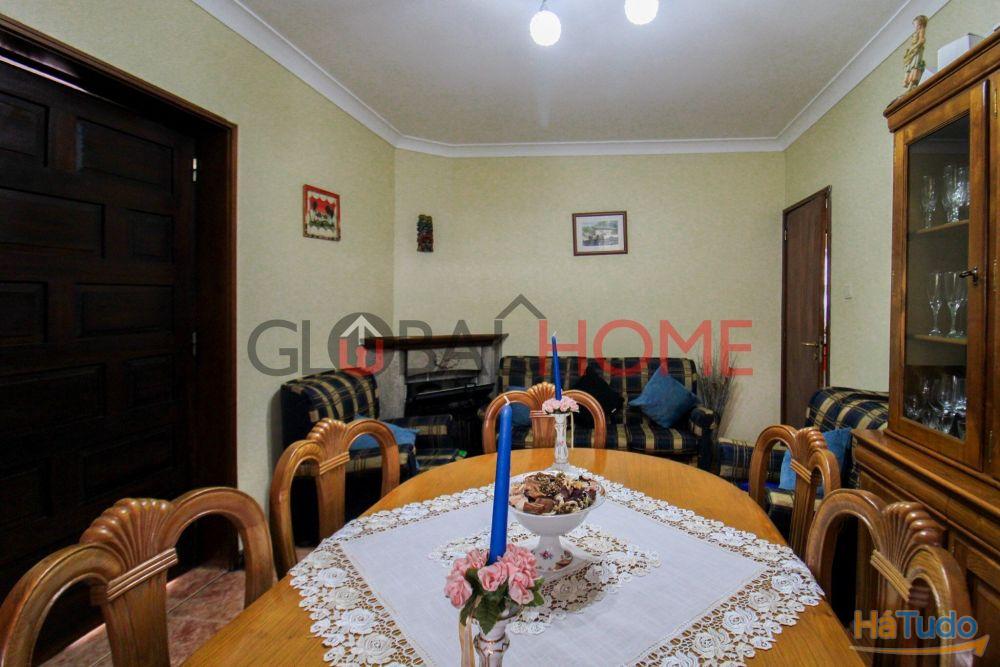 Moradia T2 com Potencial para Duas Habitações na Maia Moradia T2 com Potencial para Duas Habitações na Maia