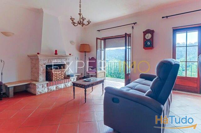 Venda - Moradia - T3 Venda - Moradia - T3