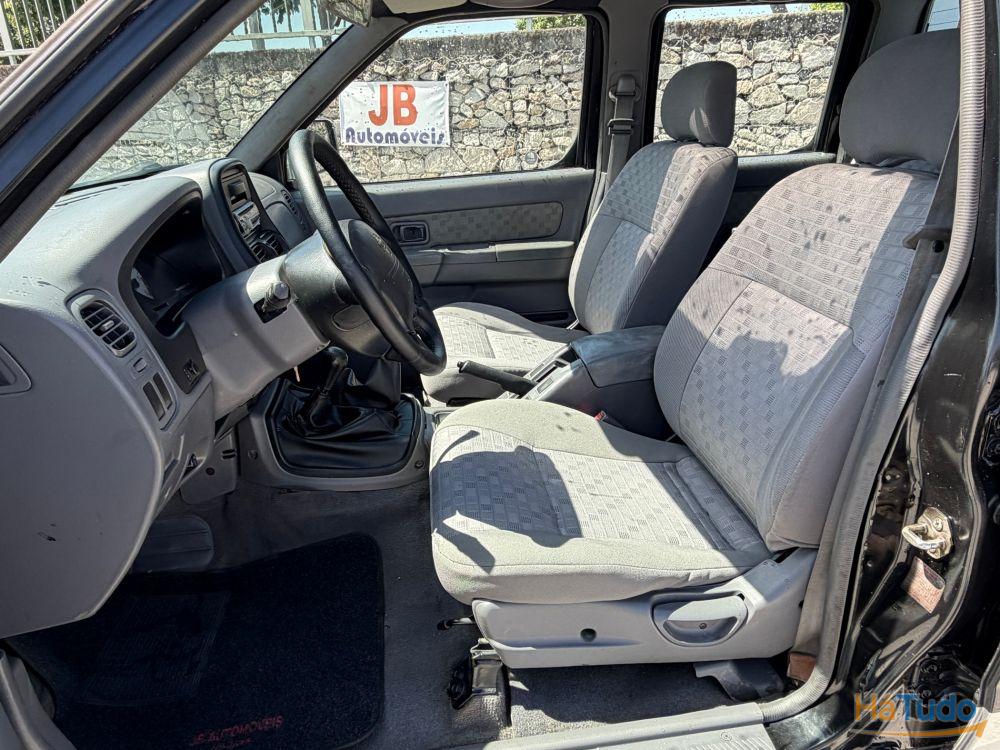 Nissan Navara 2.5TDi 4x4 5LUG Nissan Navara 2.5TDi 4x4 5LUG