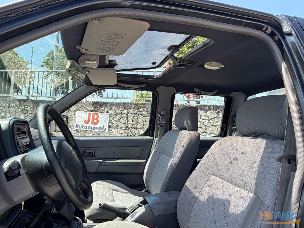 Nissan Navara 2.5TDi 4x4 5LUG Nissan Navara 2.5TDi 4x4 5LUG