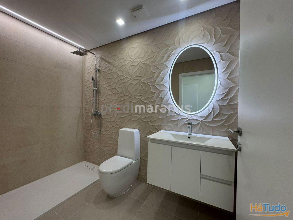 Moradia T3, 5 WC (3 suites), em zona nobre da cidade, com vistas espetaculares sobre o rio e cidade de Amarante Moradia T3, 5 WC (3 suites), em zona nobre da cidade, com vistas espetaculares sobre o rio e cidade de Amarante