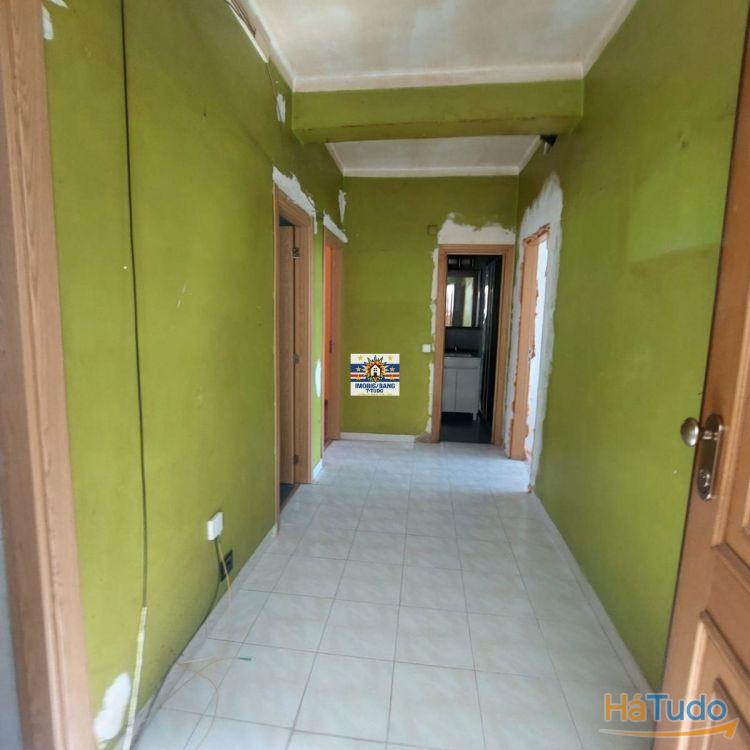 Apartamento T3, transformado em T4 Duplex (Sótão) Apartamento T3, transformado em T4 Duplex (Sótão)