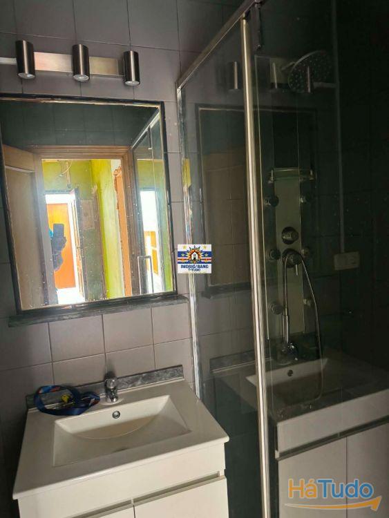 Apartamento T3, transformado em T4 Duplex (Sótão) Apartamento T3, transformado em T4 Duplex (Sótão)