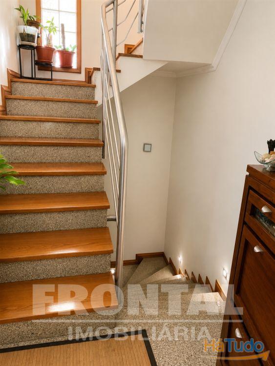 Moradia T3 | Conforto Habitacional e Excelente Localização Moradia T3 | Conforto Habitacional e Excelente Localização