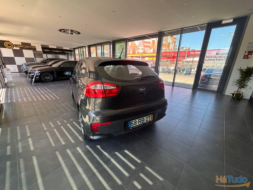 Kia Rio 1.1 CRDi EX ISG Kia Rio 1.1 CRDi EX ISG