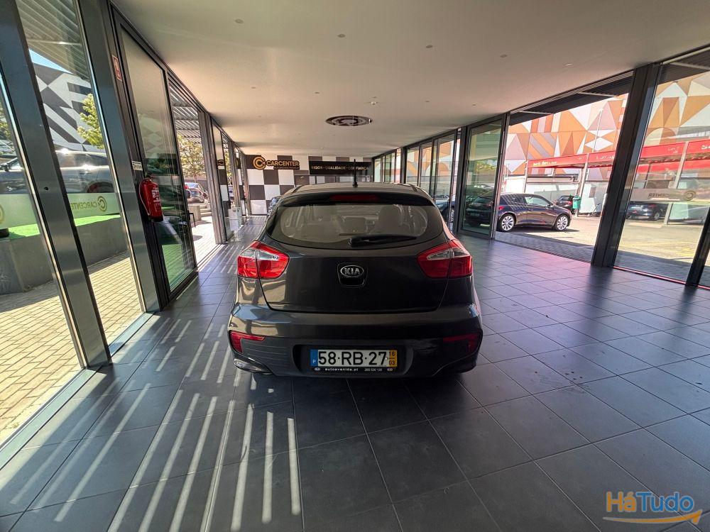 Kia Rio 1.1 CRDi EX ISG Kia Rio 1.1 CRDi EX ISG