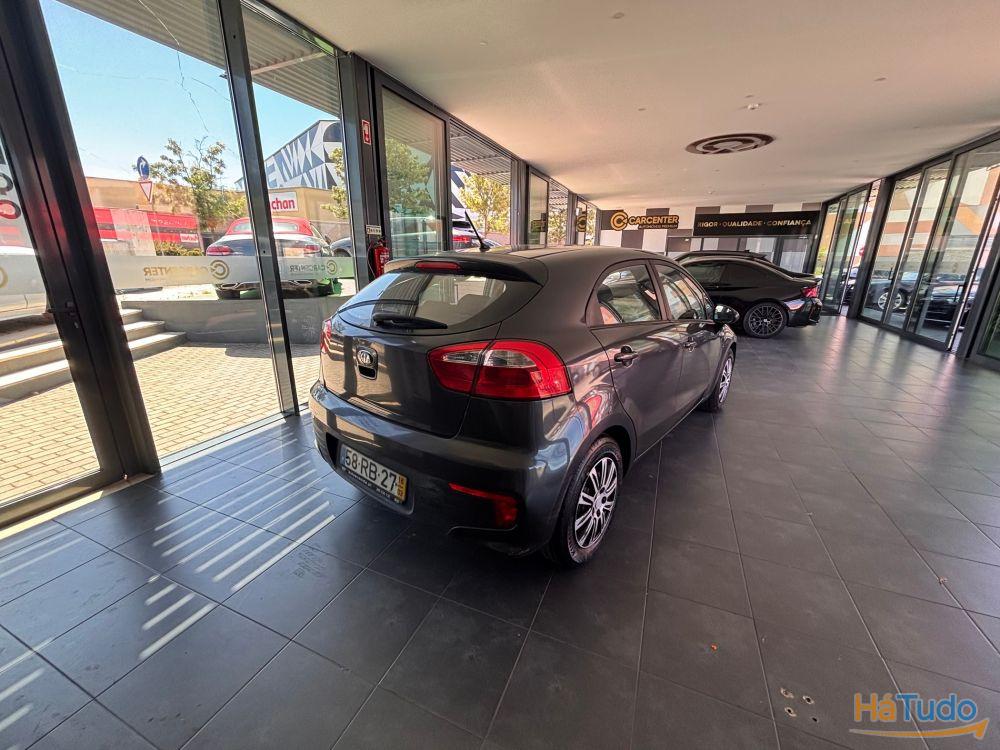 Kia Rio 1.1 CRDi EX ISG Kia Rio 1.1 CRDi EX ISG