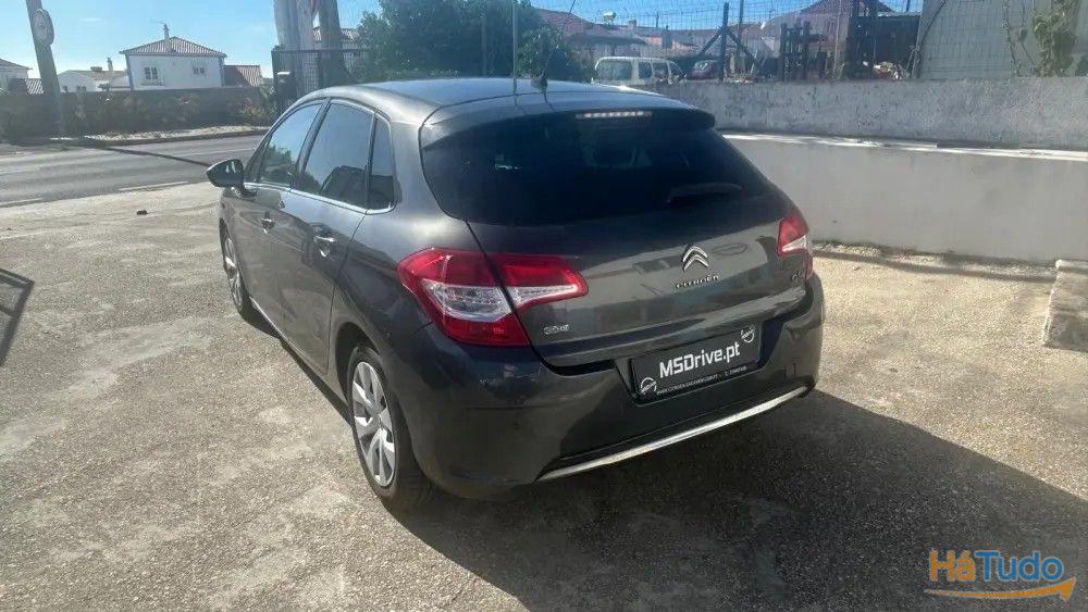 Citroën C4 1.6 e-HDi Exclusive CMP6 Citroën C4 1.6 e-HDi Exclusive CMP6