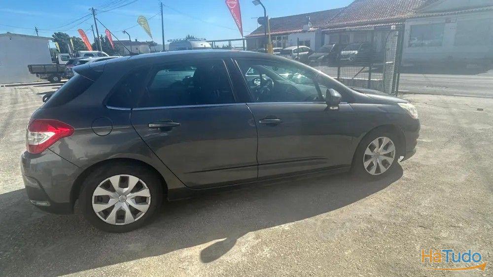 Citroën C4 1.6 e-HDi Exclusive CMP6 Citroën C4 1.6 e-HDi Exclusive CMP6