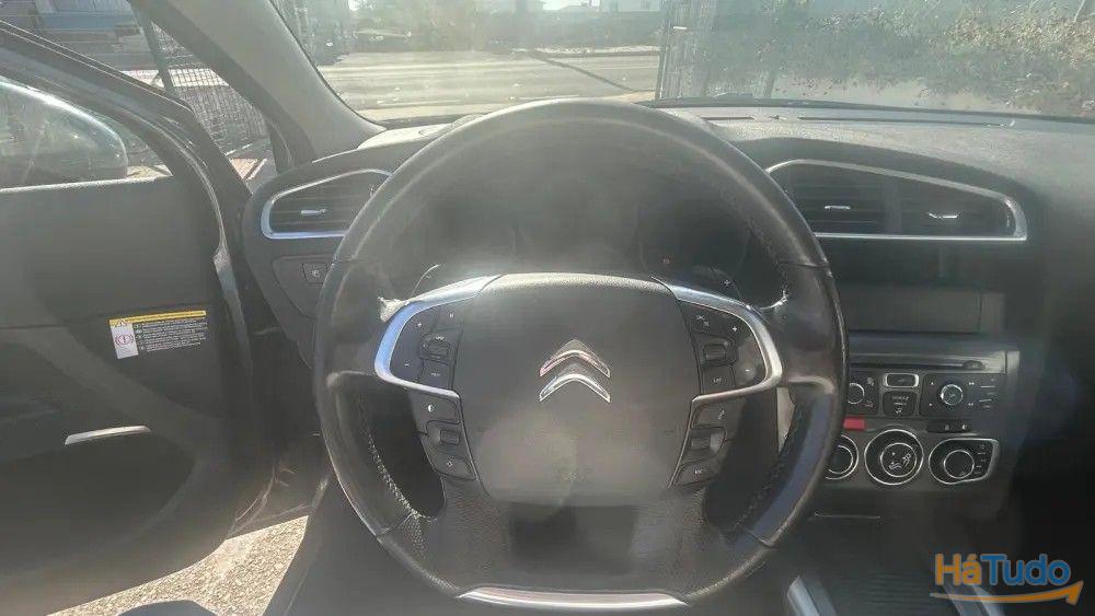 Citroën C4 1.6 e-HDi Exclusive CMP6 Citroën C4 1.6 e-HDi Exclusive CMP6