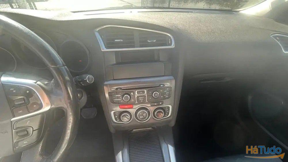Citroën C4 1.6 e-HDi Exclusive CMP6 Citroën C4 1.6 e-HDi Exclusive CMP6