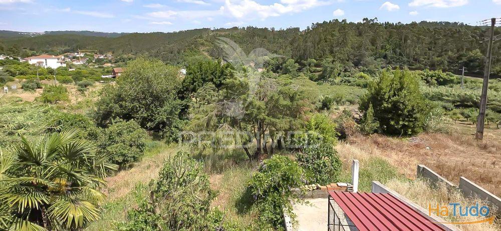 Moradia T3, Garagem, Sotão, 765m2 Terreno. Almalagues Moradia T3, Garagem, Sotão, 765m2 Terreno. Almalagues
