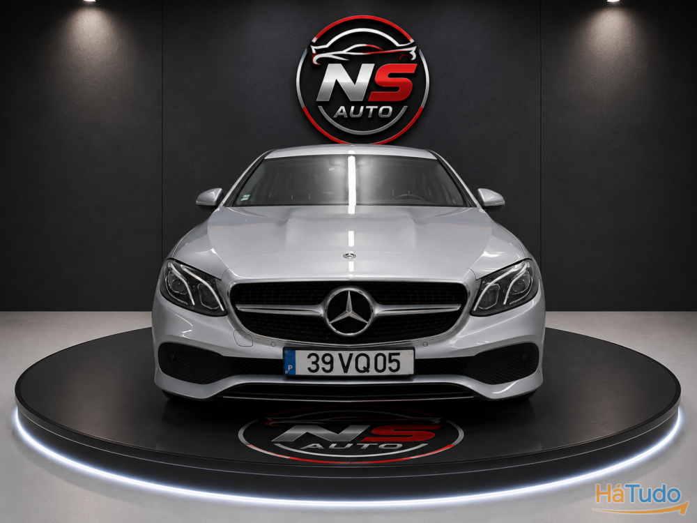 Mercedes-Benz E 220 Coupe Mercedes-Benz E 220 Coupe