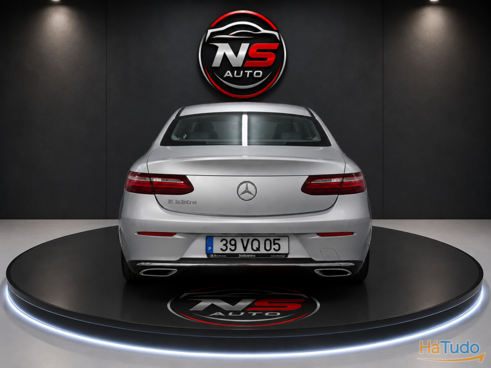 Mercedes-Benz E 220 Coupe Mercedes-Benz E 220 Coupe