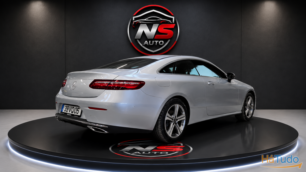Mercedes-Benz E 220 Coupe Mercedes-Benz E 220 Coupe