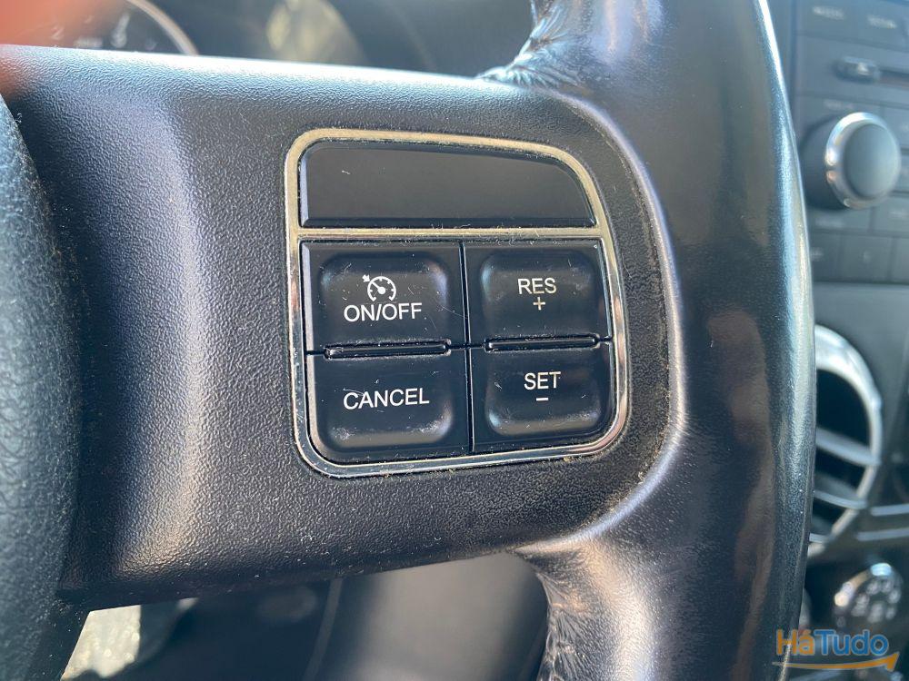Jeep Wrangler 2.8 CRD ATX Sahara Jeep Wrangler 2.8 CRD ATX Sahara