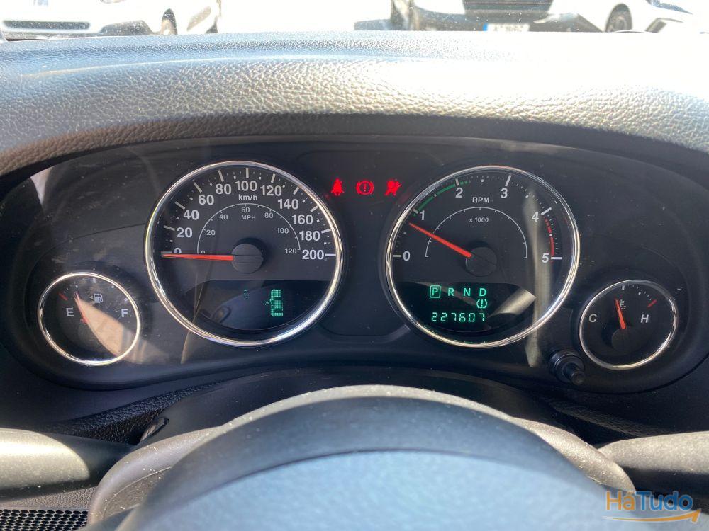 Jeep Wrangler 2.8 CRD ATX Sahara Jeep Wrangler 2.8 CRD ATX Sahara