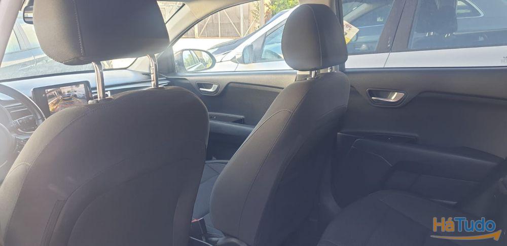 Kia Rio 1.0 T-GDI Drive 7DCT Kia Rio 1.0 T-GDI Drive 7DCT