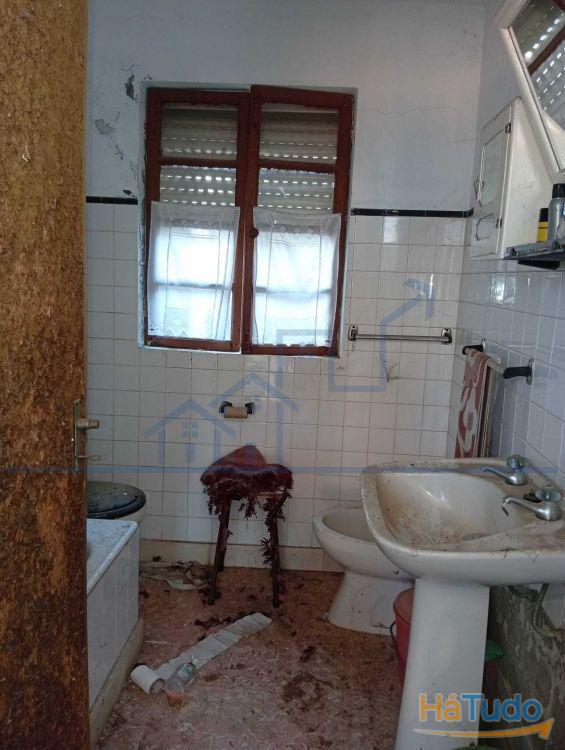 Casa D?Aldeia para remodelar ? Mós -Torre de Moncorvo Casa D?Aldeia para remodelar ? Mós -Torre de Moncorvo