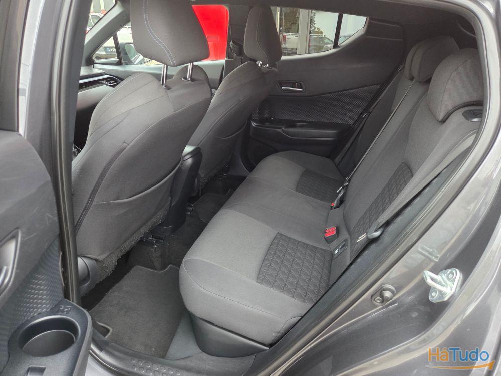 Toyota C-HR 1.8 business edition Toyota C-HR 1.8 business edition