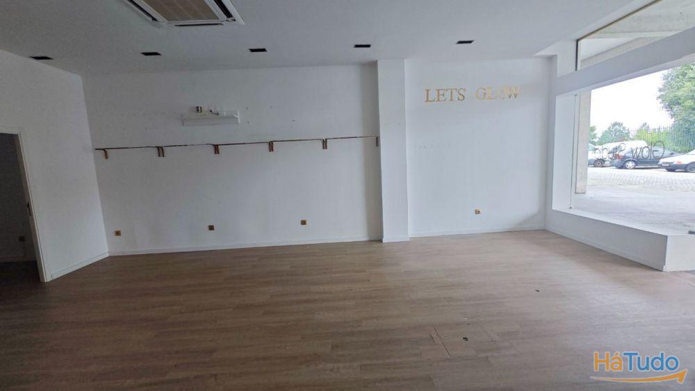 Loja p/Serviços ou Restauração - 75m2 - Junto a Escola - Gervide - Oliveira Douro Loja p/Serviços ou Restauração - 75m2 - Junto a Escola - Gervide - Oliveira Douro