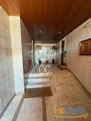 Venda - Apartamento - T2 Venda - Apartamento - T2