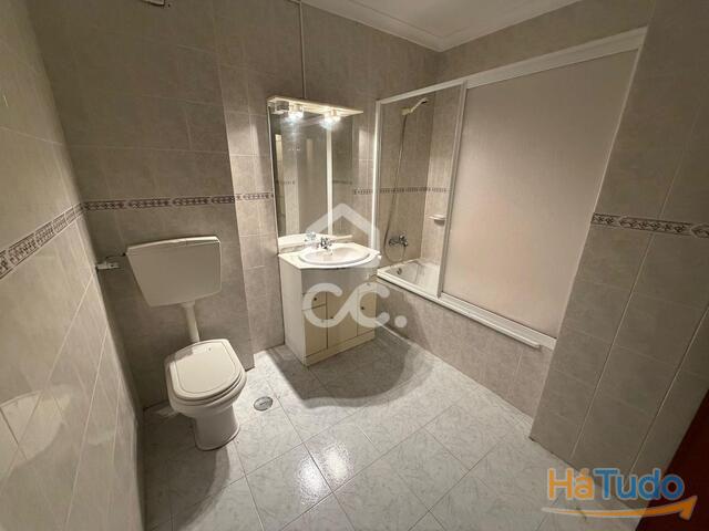 Venda - Apartamento - T2 Venda - Apartamento - T2