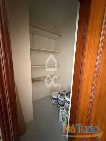 Venda - Apartamento - T2 Venda - Apartamento - T2