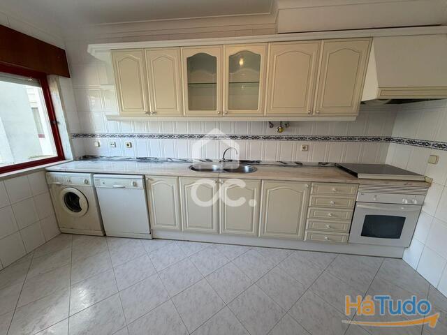 Venda - Apartamento - T2 Venda - Apartamento - T2