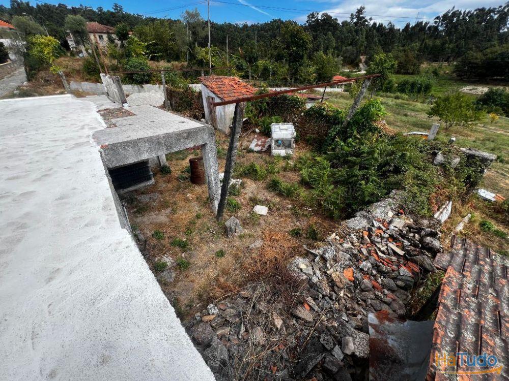 Moradia Independente para Restauro com PROJETO APROVADO em Telões Amarante Moradia Independente para Restauro com PROJETO APROVADO em Telões Amarante
