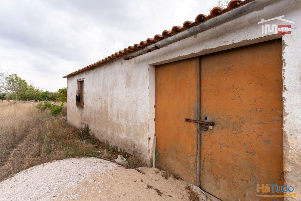 Excelente Oportunidade Excelente Oportunidade de Investimento em terreno misto, possibilidade de construção Excelente Oportunidade Excelente Oportunidade de Investimento em terreno misto, possibilidade de construção