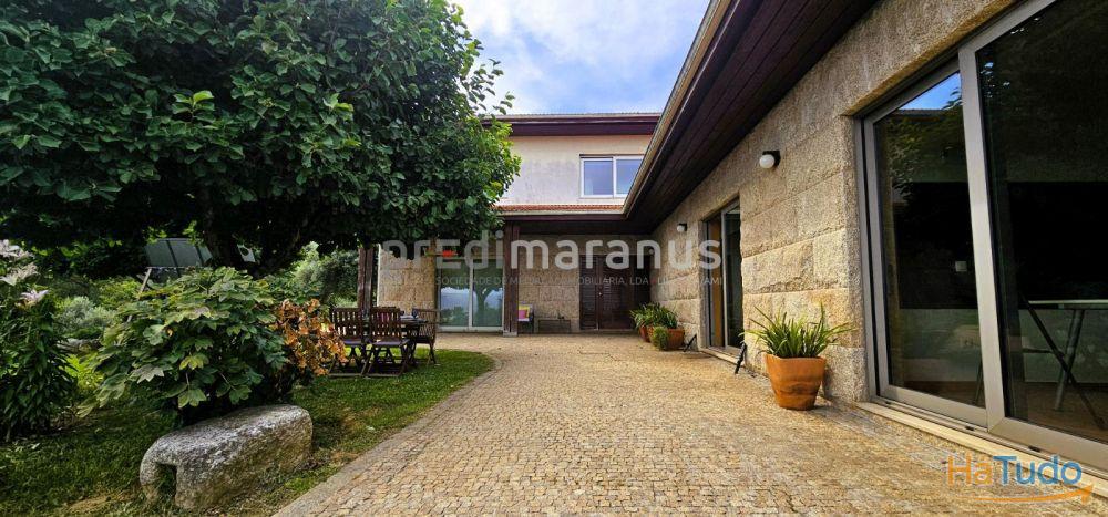 Exclusiva moradia com 7 quartos (5 suites), terreno com 5000m2. Vistas deslumbrantes sobre a serra e cidade de Amarante Exclusiva moradia com 7 quartos (5 suites), terreno com 5000m2. Vistas deslumbrantes sobre a serra e cidade de Amarante