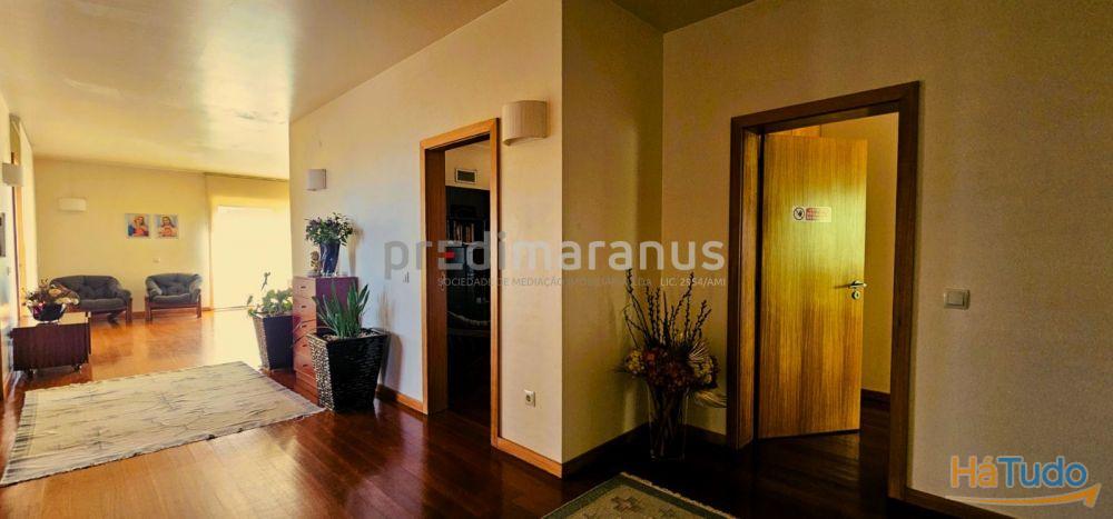 Exclusiva moradia com 7 quartos (5 suites), terreno com 5000m2. Vistas deslumbrantes sobre a serra e cidade de Amarante Exclusiva moradia com 7 quartos (5 suites), terreno com 5000m2. Vistas deslumbrantes sobre a serra e cidade de Amarante