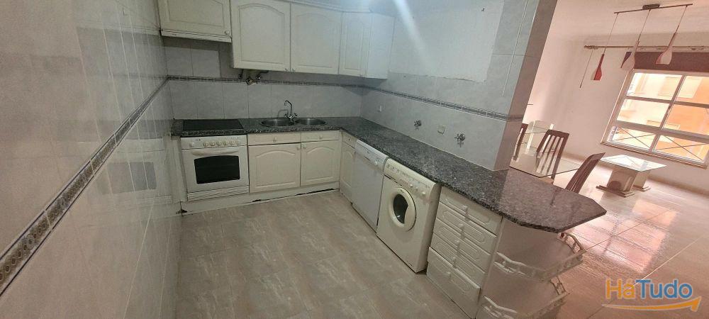 Apartamento T2 com Excelentes Áreas e 2 Frentes Solares Tapada das Mercês Apartamento T2 com Excelentes Áreas e 2 Frentes Solares Tapada das Mercês