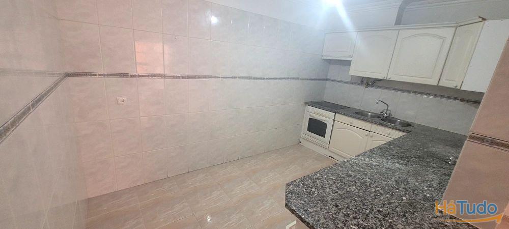 Apartamento T2 com Excelentes Áreas e 2 Frentes Solares Tapada das Mercês Apartamento T2 com Excelentes Áreas e 2 Frentes Solares Tapada das Mercês